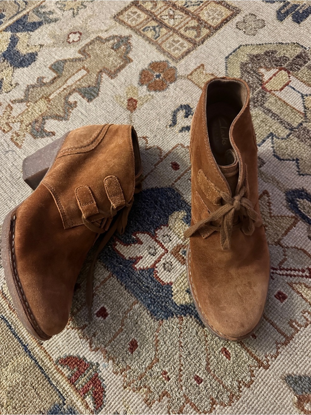 Clark’s Brown Suede Lace Up Booties sz 9.5